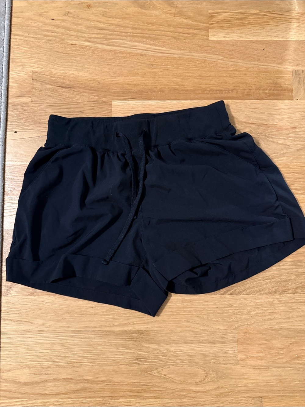 Size Small women’s Zella Black athletic drawstring Shorts with pockets